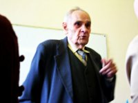 Создать мем а что