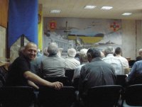 Создать мем тухлое сало