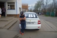 посмотрите на меня,я долбаёб в красных мокасинах и в кепке fbi а ещё у меня есть приора которую я взял в кредит и на стекле написал fbi,пусть все боятся! кавказ жи есть!, Мем Мне одному кажется что без этих 