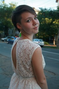 Создать мем с др короч
