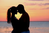 Создать мем Я люблю тебя Алёночка