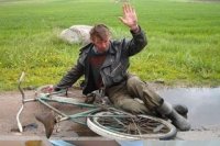  хуйня ваш кофе и чай , вот водка с пивом заебись, Мем апр