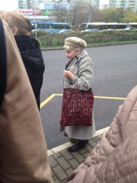 Создать мем бабуха