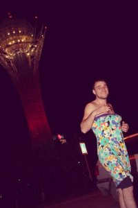 Создать мем длор