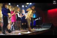 Создать мем леоманка