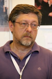 Создать мем Серый