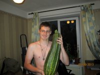Создать мем Баклажан наступает