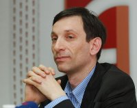 Создать мем портнгиков