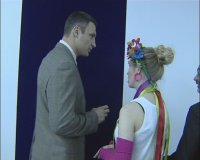 Создать мем ты хочешь меня трахнутьнет тольк