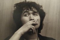 Создать мем цой жив