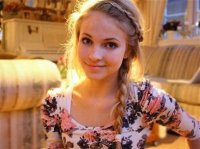 Создать мем Наивная соседка