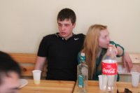 Создать мем Нихуя себе стакан оказывается пл