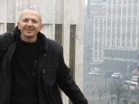 Создать мем тухлое сало