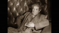 Создать мем времязанимательных историй