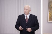 Создать мем kluga