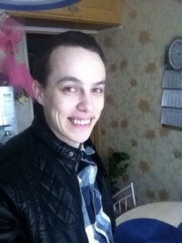 Создать мем разводил девушку полтара года на