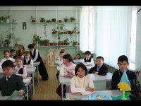 Создать мем Все учились а Он прятался