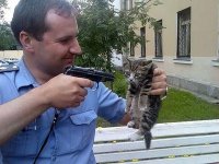 я сотрудник правоохранительных органов я могу тебя орестовать за то что ты среш где не надо, Мем Кот и мент