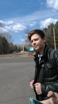 он смотрит на тебя с высока, Мем Он смотрит на тебя с высока