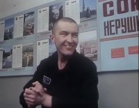 Создать мем Пистон