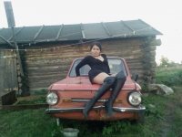 Создать мем Деревенская модель