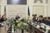 Создать мем Кто в доме хозяин