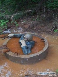 хахол свою родину знает, Мем Водолаз в гавно