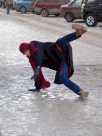 Создать мем Падающий на льду