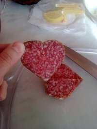 Создать мем Колбасное сердце
