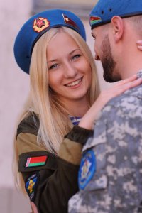 Создать мем Мелкий уебан