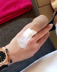 Создать мем Пить меньше надо