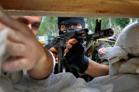 Создать мем В обороне