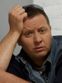 Создать мем Я знаю ты мой фанат