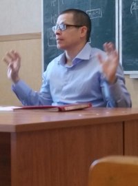 Создать мем Призмовидный