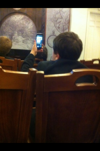 Создать мем Я у мамы блогер