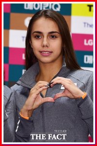 Создать мем Margarita Mamun Olympic champion at Rio 2016 personal trainer Se