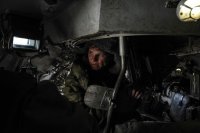 Создать мем Танкист