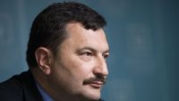 Создать мем ИДИОТА КУСОК