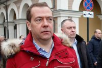 Создать мем Медведев ступил на лед