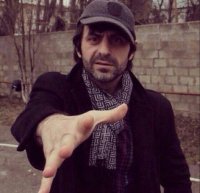 Создать мем Сколько человек ответит мне на салам