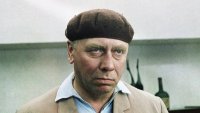 Создать мем Буду бить аккуратно но сильно