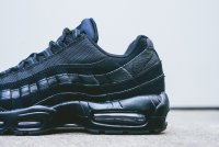 Создать мем Nike air max 95 black