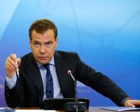 Создать мем Он вам не болел