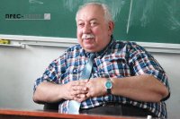 Создать мем Справедливый Роман Шуст