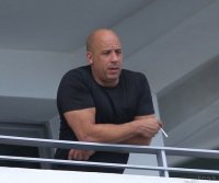 Создать мем Vin-Diesel