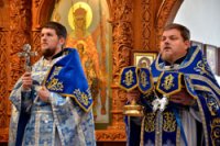 Создать мем Храм в Мариуполе
