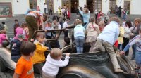 Создать мем Настоящий памятник