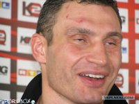 Создать мем Пьяный кличко