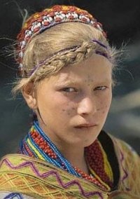 Создать мем Блондинка