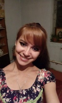 Создать мем Красавица